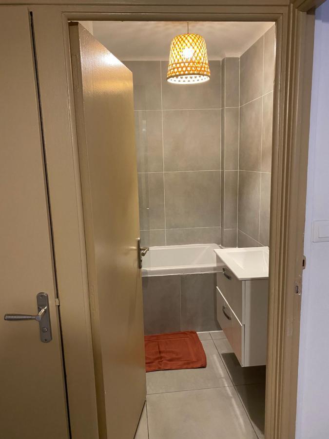Appartement Le Cocon D'oce - Wifi, Parking, Arrivee Autonome, A 15 Minutes De La Béziers